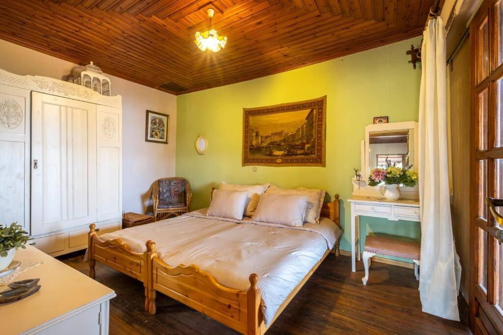 Apartment Sklithro